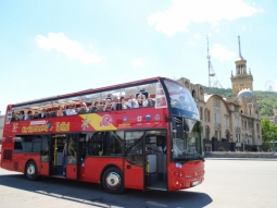 Top 5 Reasons to Take a City Bus Tour